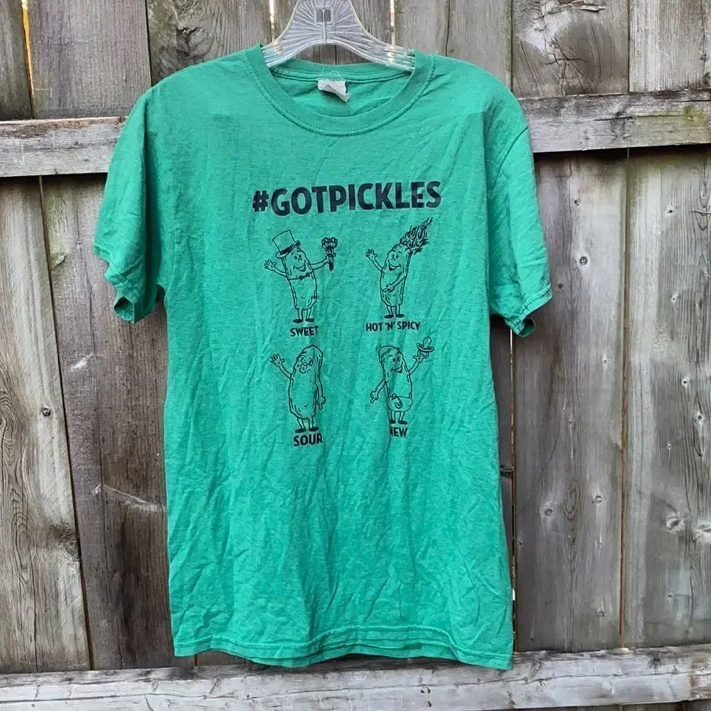 Pickles Tee sz. S
